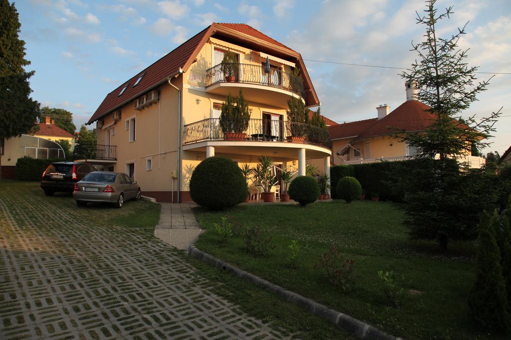 Erika Apartmanhazak Hévíz 객실 사진