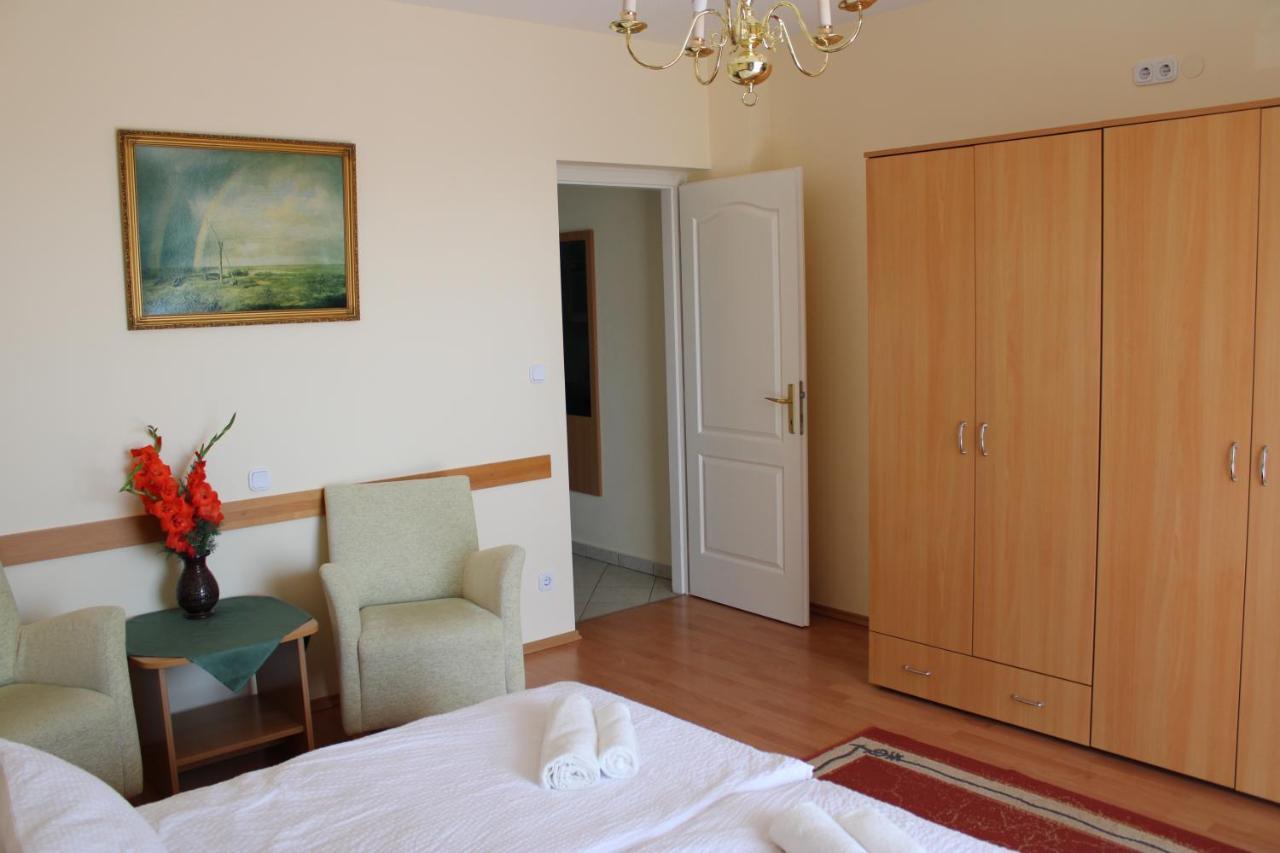 Erika Apartmanhazak Hévíz 외부 사진